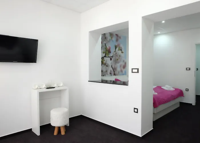 Luwiana 3* Ljubljana