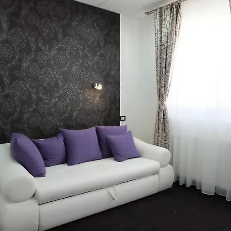 Luwiana 3* Ljubljana